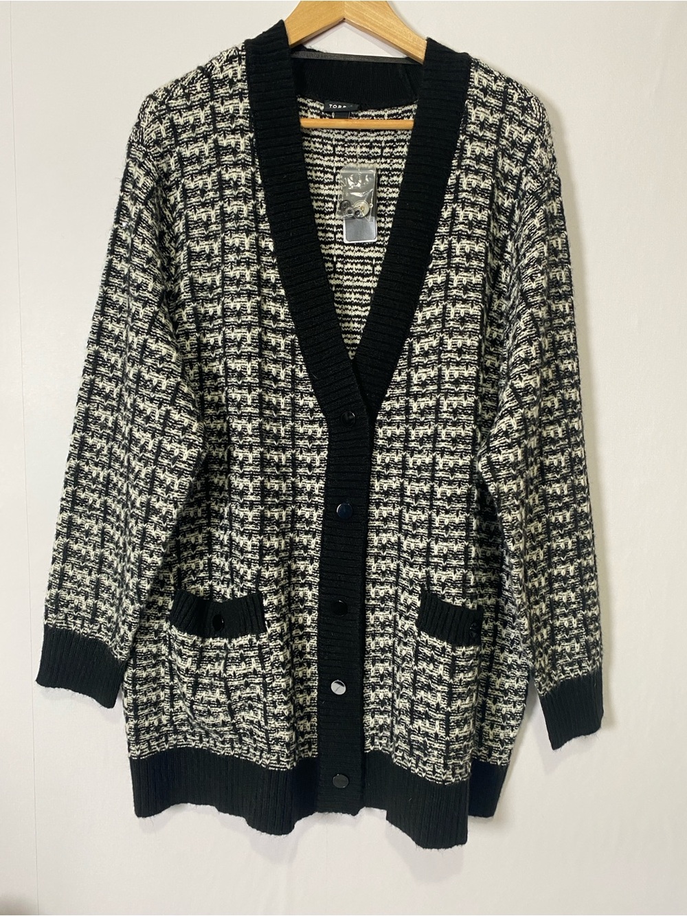 Torrid Chunky Boyfriend Cardigan V-neck Sweater Blk Wht 2X NWT
